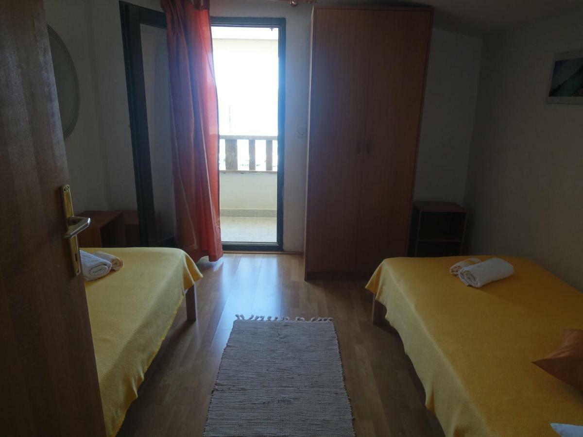 Apartments Villa Ana Mali Drvenik Eksteriør bilde