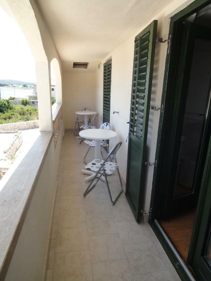 Apartments Villa Ana Mali Drvenik Eksteriør bilde